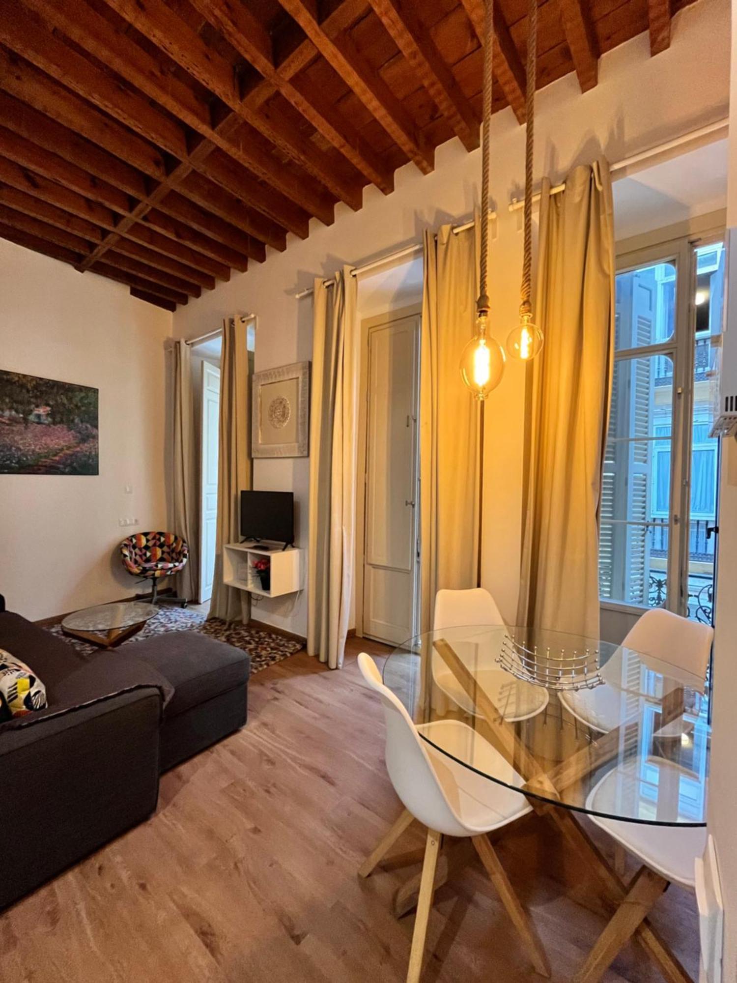 Apartment Premium Center